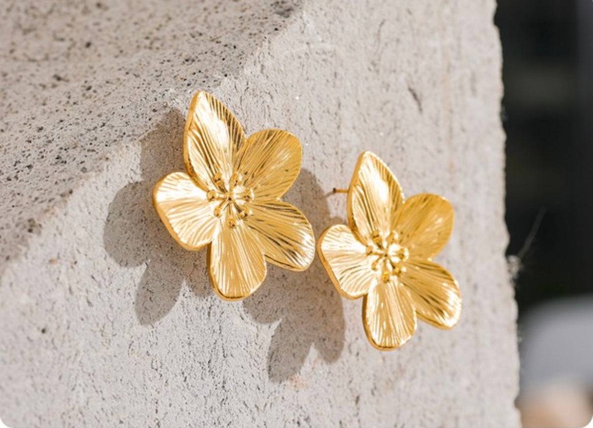 Floral Gold Earrings